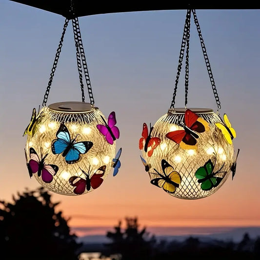 🦋💡【Kupte 1, dostanete 1 zdarma】Solární Zahradní Lucerna s Motýly – Romantické Světlo pro Váš Exteriér
