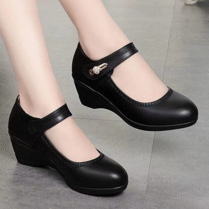🎁🥿【35-41】 Zapatos de cuero para madre antideslizantes con tacón de cuña y suela suave de cuero suave