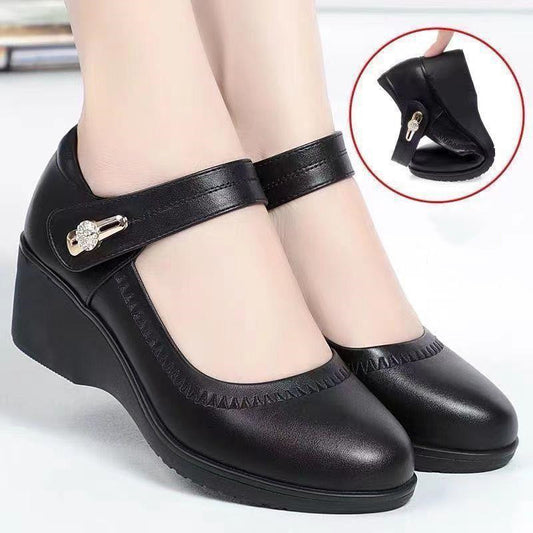 🎁🥿【35-41】 Zapatos de cuero para madre antideslizantes con tacón de cuña y suela suave de cuero suave