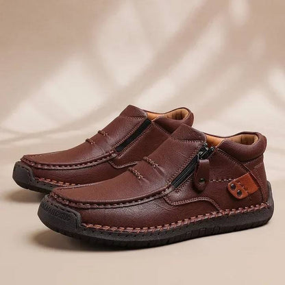 👞🌟 Muške ručno izrađene protuklizne čizme od vrhunske kože – Potporu svodu stopala i dugotrajan komfor svaki dan!