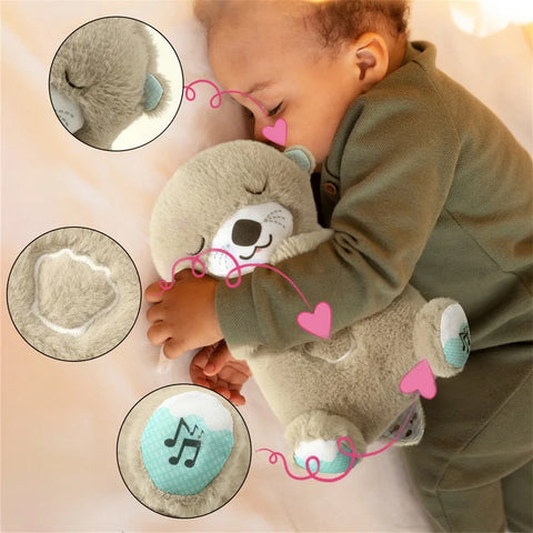 👶💤【Kupi 1, dobi 1 gratis🔥】Plišana igračka za disanje i umirujuće spavanje za bebe - interaktivna umirujuća vidra sa zvukovima i pokretima