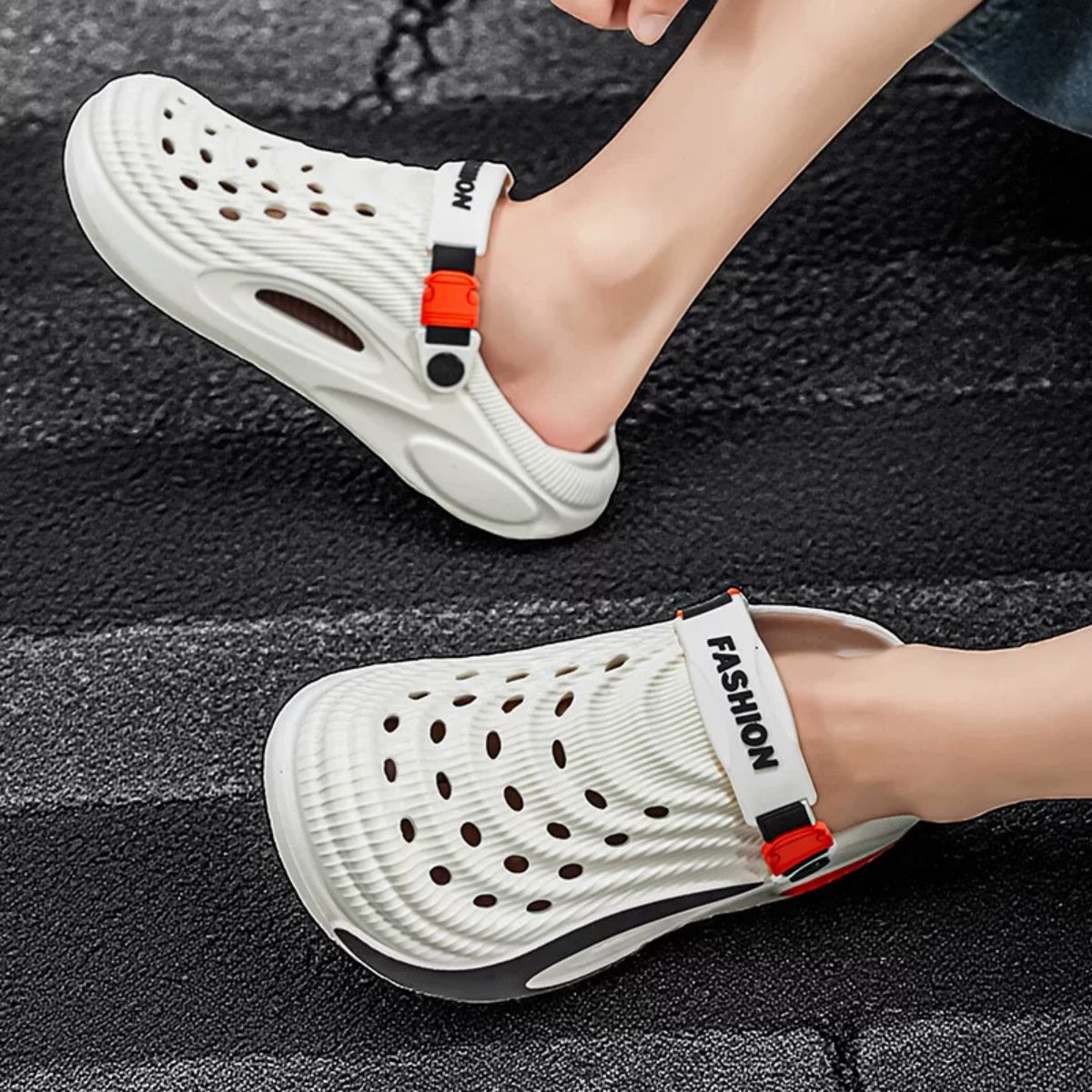👟 Špeciálna ponuka s 50% zľavou 🌬️ Viacúčelové pánske sandále (zosilnená podrážka z EVA): Protišmykové, ultraľahké, priedušné - perfektná voľba na pláž, šport aj každodenné nosenie 🏃‍♂️