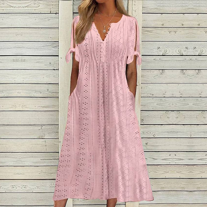 👗Rochie simplă și rafinată, într-o singură culoare 