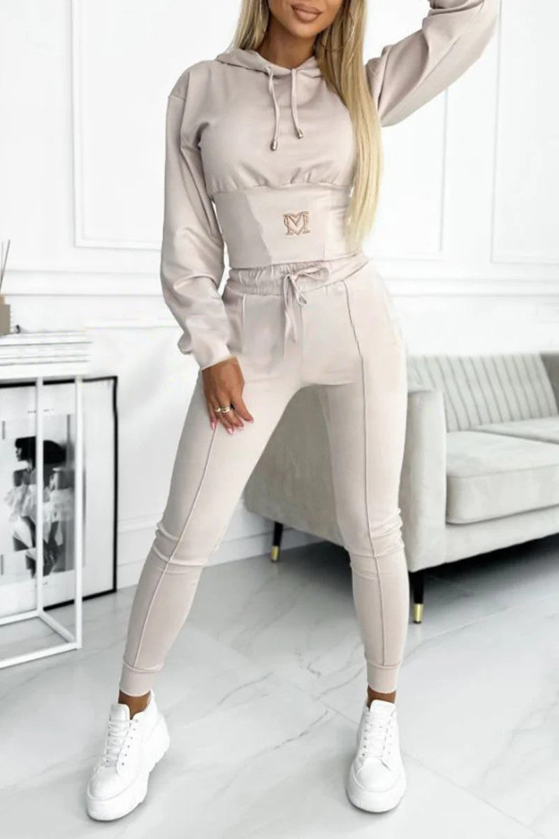 🔥Ograniczona ilość dostępna z 50% rabatem🔥 Dwuczęściowy damski komplet dresowy z kapturem – Wygodny i stylowy strój sportowy na trening i do noszenia na co dzień 🏃‍♀️💫