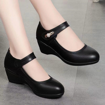 🎁🥿【35-41】 Zapatos de cuero para madre antideslizantes con tacón de cuña y suela suave de cuero suave
