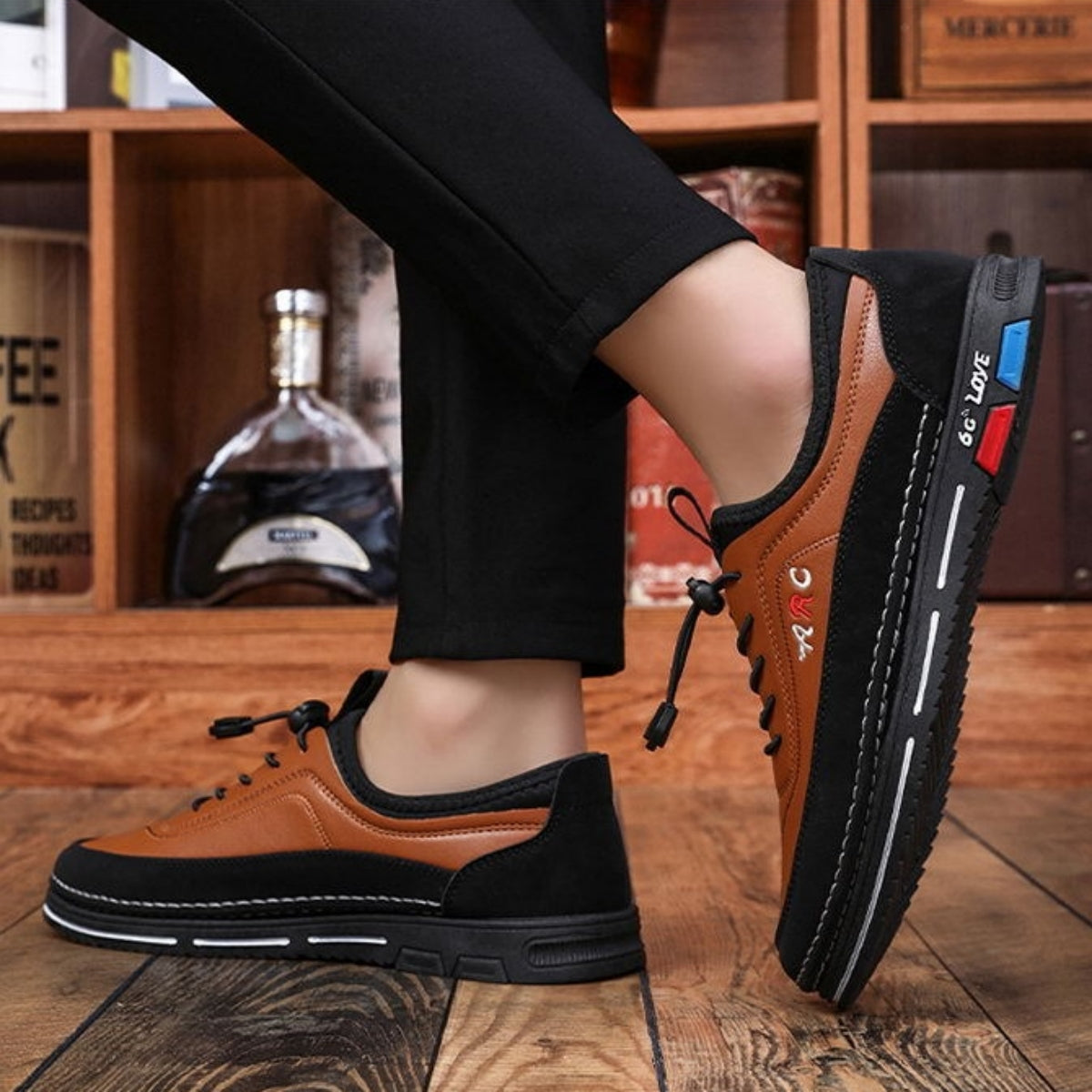 💯🔥【39-48】Los zapatos de negocios casuales para hombre están hechos de cuero impermeable y resistente a las manchas con una suela suave para un uso cómodo.